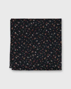 Cotton Print Pocket Square In Navy/Rose Small Floral